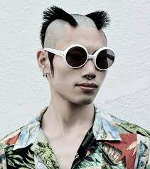 15 Cool Reverse Mohawk Hairstyles for Men